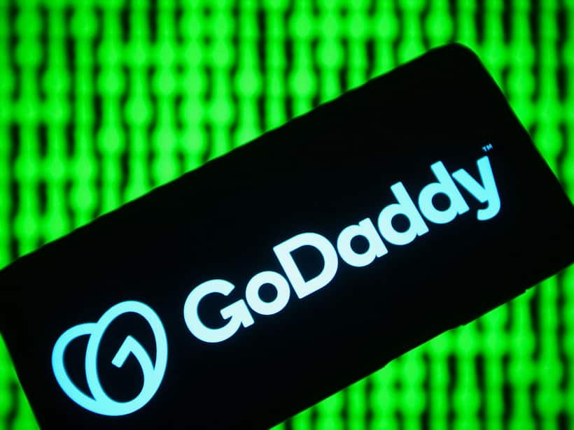 GoDaddy Stock Rises After FTC Settlement, Promise To Bolster Security: Retail Sentiment Mixed