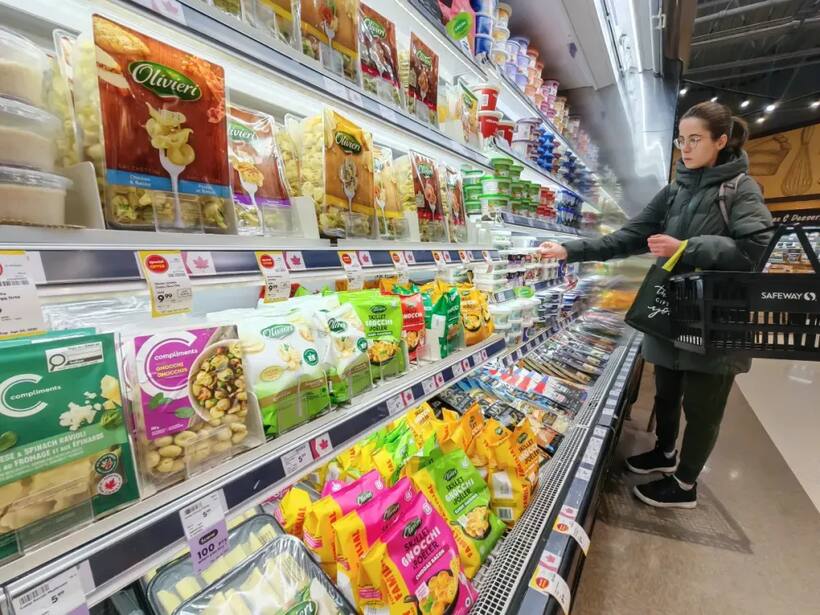 Bernstein Flags Impact Of Tariffs, Immigration Policy On US Retailers: Retail Remains Bullish