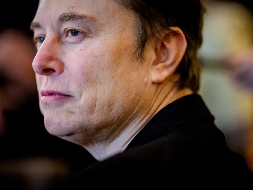 https://stocktwits.com/news articles/markets/equity/tesla retail buzz spikes on report of board seeking new ceo/chLHHUTRbiL