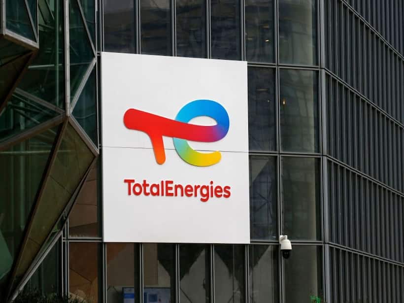https://stocktwits.com/news articles/markets/equity/total energies to buy stakes in chevron s offshore leases to boost us production/chlnmoeRRRB