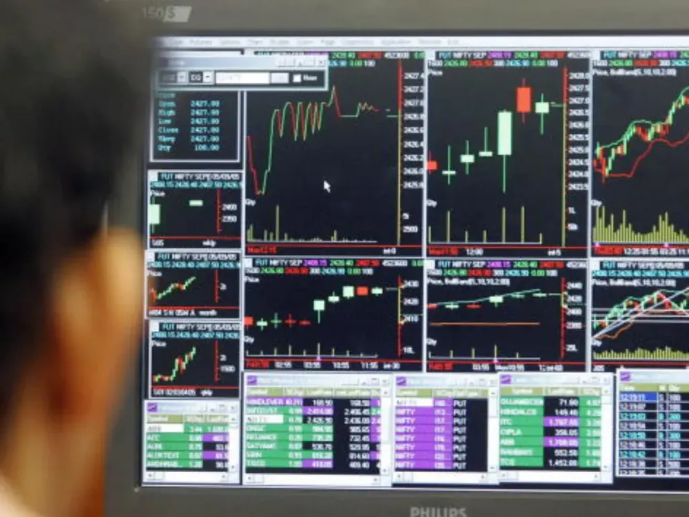 RBI's Rate Cut Spurs Nifty To Test 25,000; Bank Nifty Hits Fresh Record: SEBI RAs Bullish On Banks and Realty