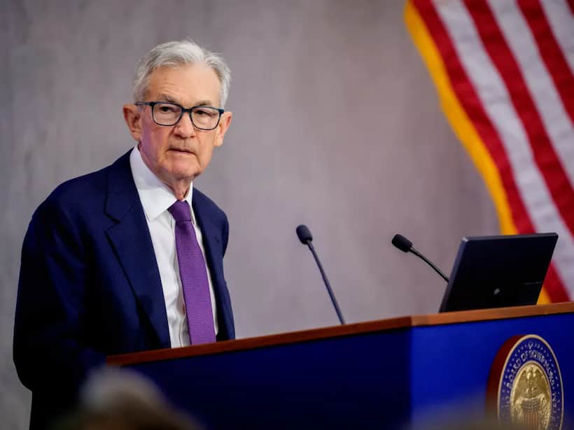 https://stocktwits.com/news articles/markets/equity/fed to update framework that guides rate decisions powell says/chiMGIsRbVA