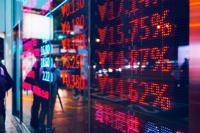 https://stocktwits.com/news articles/markets/equity/big short investor steve eisman warns trumps tariffs could trigger wwi like spiral into recession/chlpchlRRcd