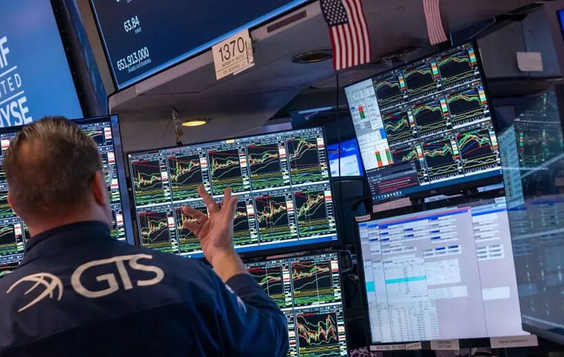 https://stocktwits.com/news articles/markets/equity/us stock futures rise as trump gets dovish on powell china tariffs/chQmjvrRbXu