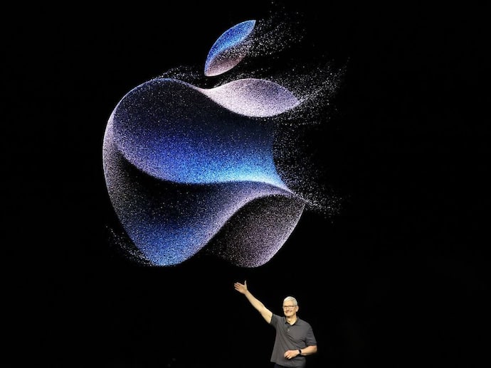 https://stocktwits.com/news-articles/markets/equity/apple-analyst-warns-of-tariff-risks-for-apple/chQSiCpRbXG