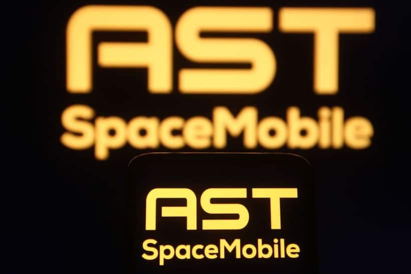 https://stocktwits.com/news articles/markets/equity/ast spacemobile stock slips on disappointing 2025 q1/chi8BuhRbmy