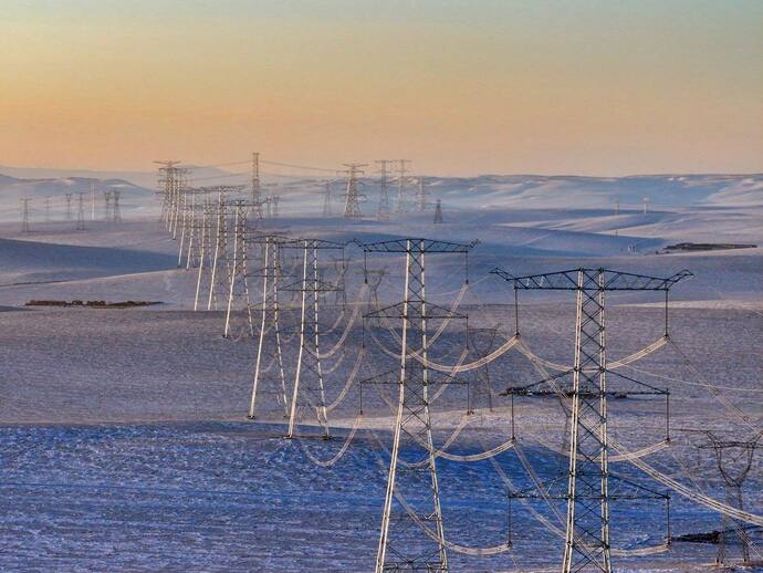 NextEra Energy Reports Inline Q4 Earnings, Announces Steps To Restart Nuclear Plant: Retail Turns Extremely Bullish