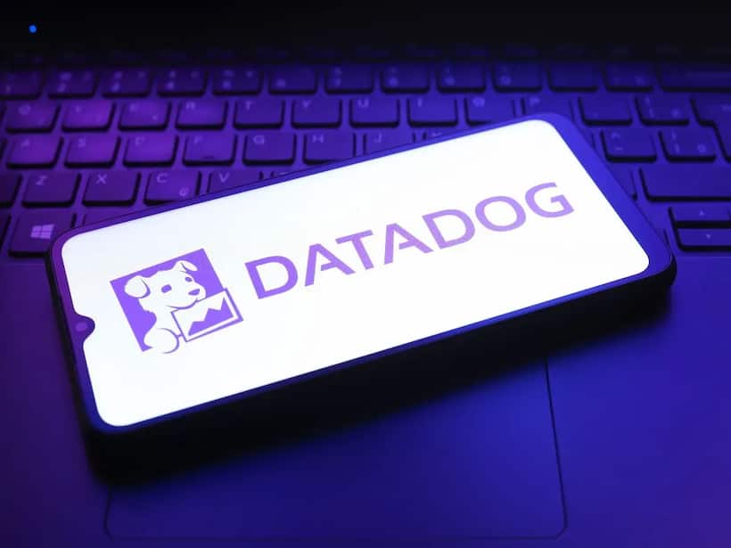 https://stocktwits.com/news articles/markets/equity/datadog wins over analysts with bold ai push/chlgdkFRRG5