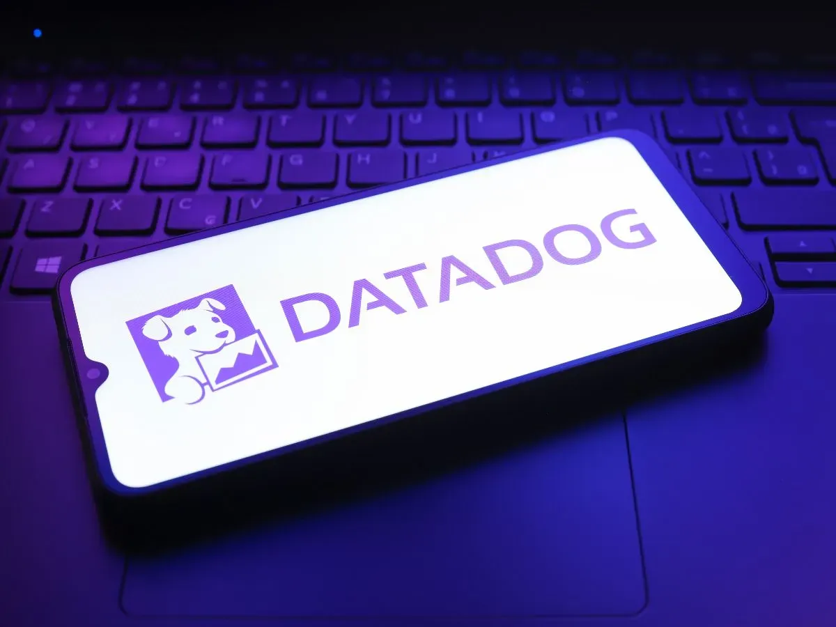 https://stocktwits.com/news-articles/markets/equity/datadog-wins-over-analysts-with-bold-ai-push/chlgdkFRRG5