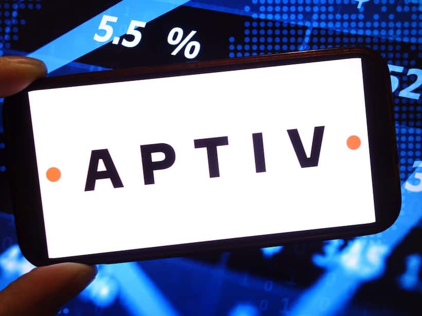 Aptiv Stock Fetches Upgrade Ahead Of Q4 Print, But Retail Confidence Is Slipping