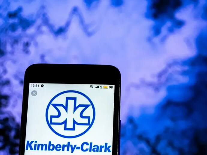 https://stocktwits.com/news-articles/markets/equity/kimberly-clark-cuts-annual-profit-view/chQmA7DRbg2