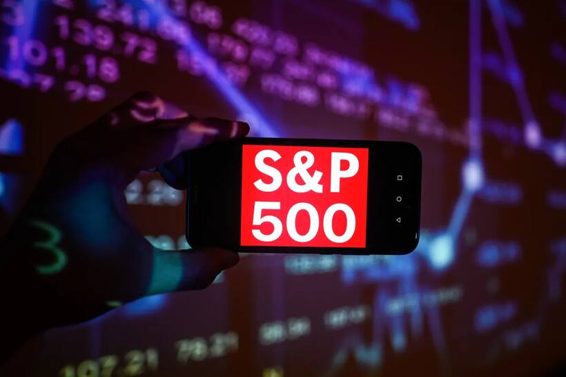 https://stocktwits.com/news articles/markets/equity/most stocktwits users expect sp 500 to climb past 6500 this year/chln1ymRRRd