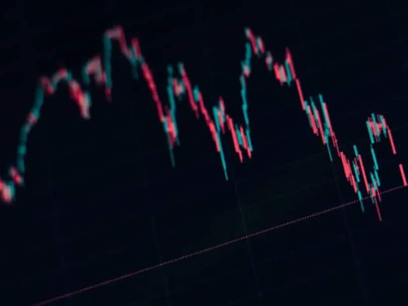 https://stocktwits.com/news articles/markets/equity/premier explosives crashes 15 percent intraday what should traders do now/chXTcpIRbLH