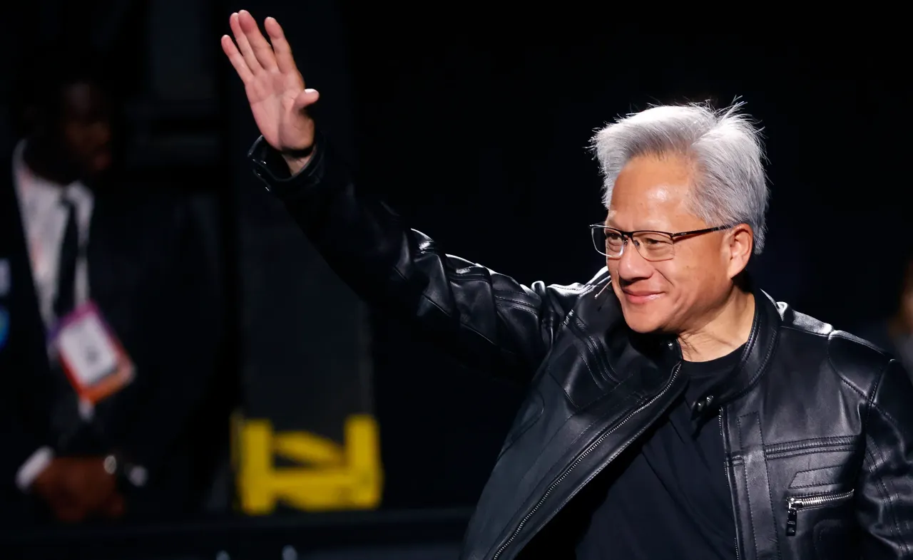 https://stocktwits.com/news articles/markets/equity/jensen huang sells first 100 k nvidia shares under new plan/chm4TxhRRdq