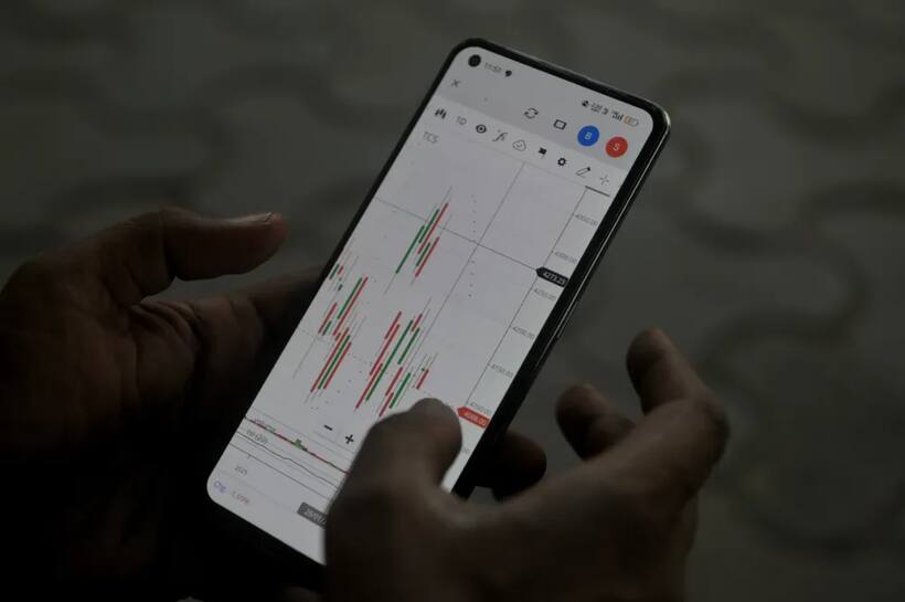 https://stocktwits.com/news articles/markets/equity/ideaforge shares after bullish breakout sebi ra review/chiW1N4Rblb