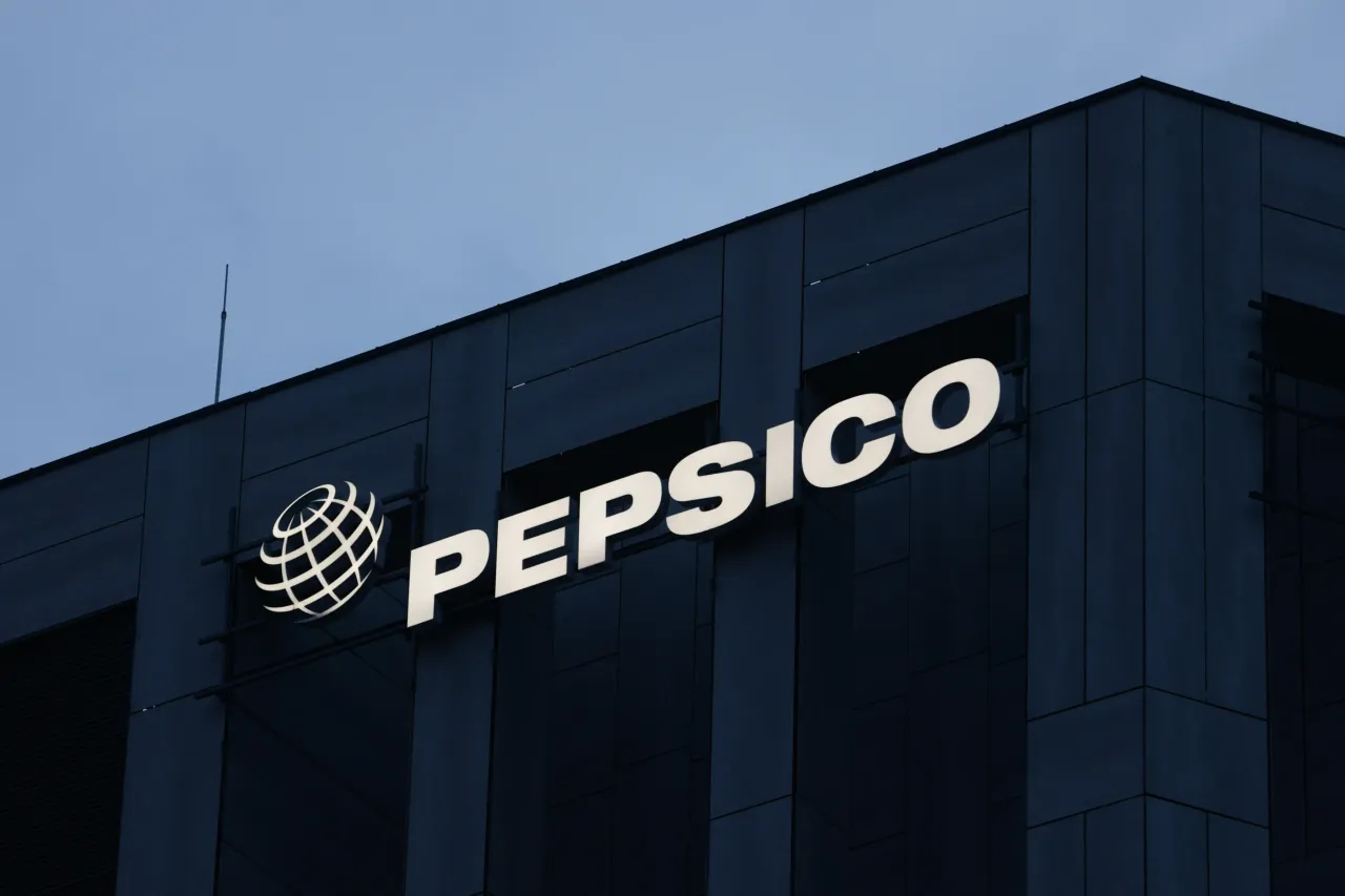 JIADE, 22nd Century, and PepsiCo Dominate Retail Investor Buzz This Week Among Consumer Stocks: Here’s Why
