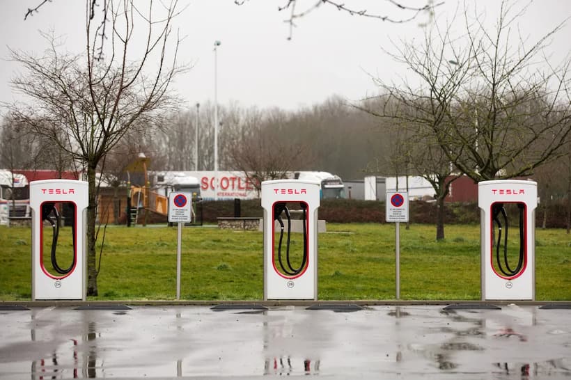 https://stocktwits.com/news articles/markets/equity/tesla ordered by french investigators to stop deceptive claims report/chm4jMIRR3k