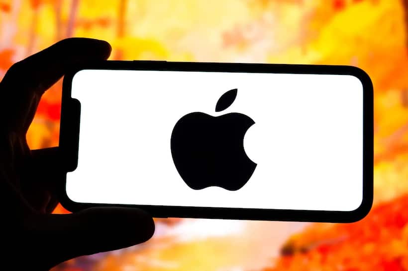 https://stocktwits.com/news articles/markets/equity/apple reportedly scrambles to avoid fresh eu fines over app store practices/chm55qgRR5H