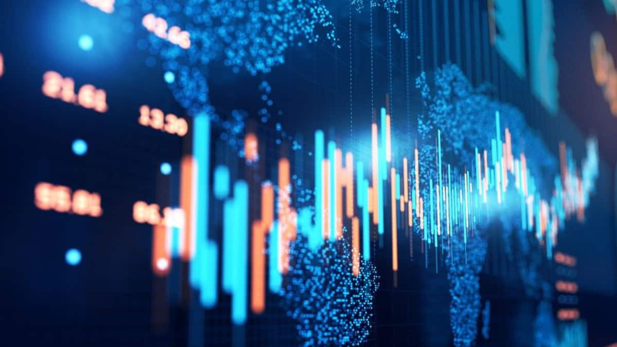 Cardinal Health’s Improved FY25 Earnings Guidance Draws Retail Cheer, Stock Inches Toward Record Highs