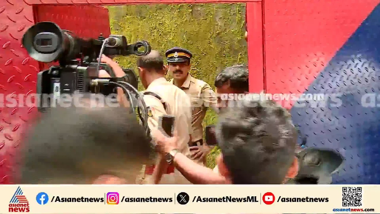 ആയങ്കിക്ക് ഒടുവിൽ പൂട്ടു വീണു; അർജുൻ ആയങ്കിയെ തലശ്ശേരി സ്പെഷ്യൽ സബ് ജയിലിലേക്ക് മാറ്റി | Kannur