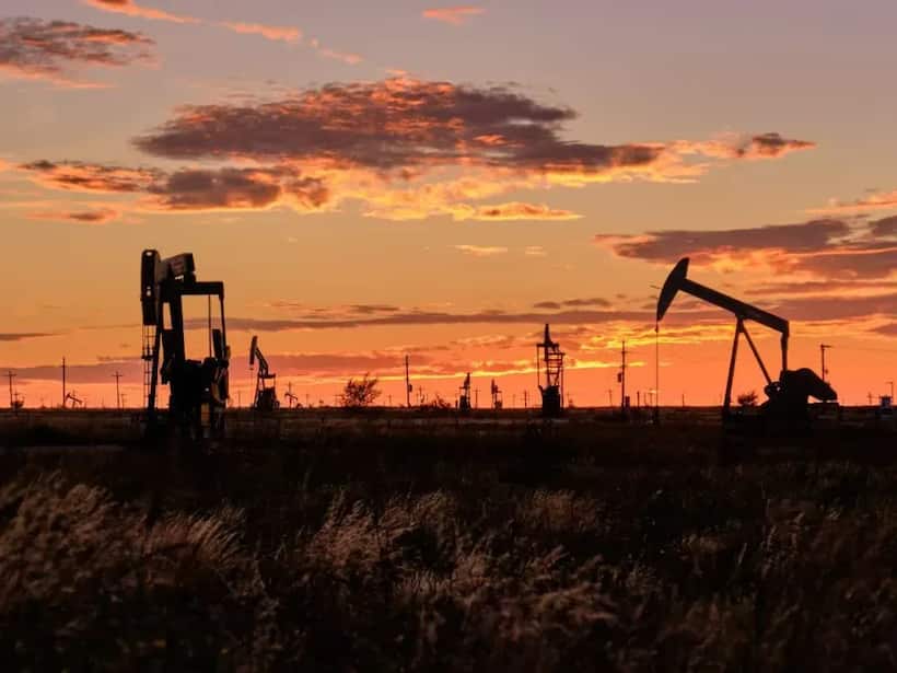 https://stocktwits.com/news articles/markets/equity/chevron stock in spotlight after its notice of 800 job cuts in texas/ch0A04bRbte