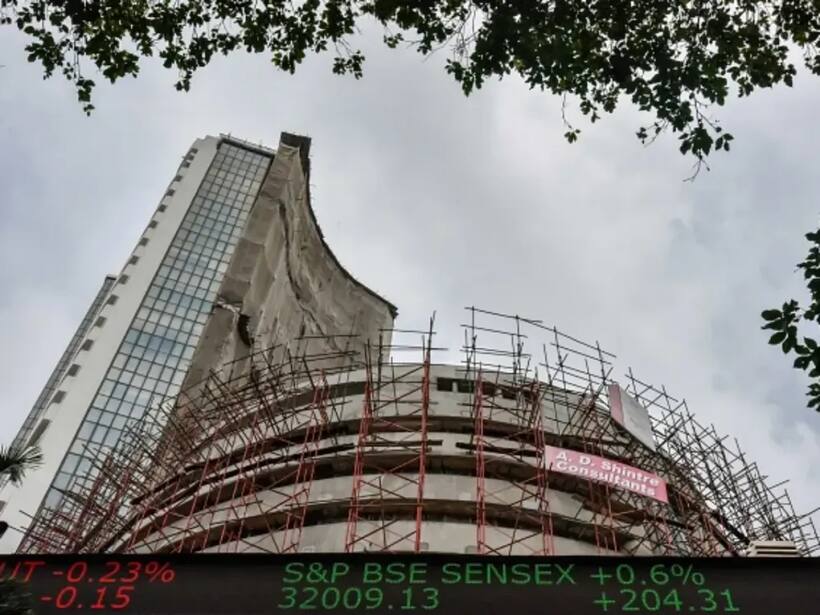 https://stocktwits.com/news articles/markets/equity/nifty pauses after rally analysts watch 25000/chivsvBRbnJ