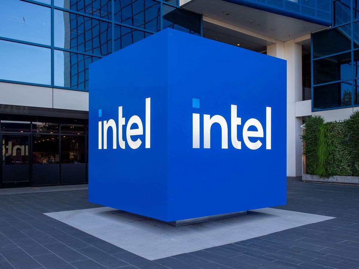 Intel Stock Slips As China Mulls Antitrust Probe Amid US Tariff War, But AMD’s Struggles Keep Retail Confidence High