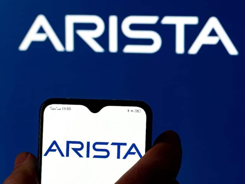 Arista Networks Stock Downgraded On Margin Pressures, But Shares Rise — Retail Sentiment Turns Sour