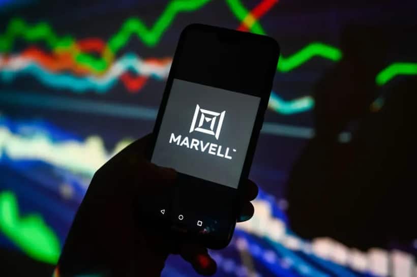 https://stocktwits.com/news articles/markets/equity/ai demand powers chipmaker marvell s 2026 q1 performance/ch0MWvYRbM3