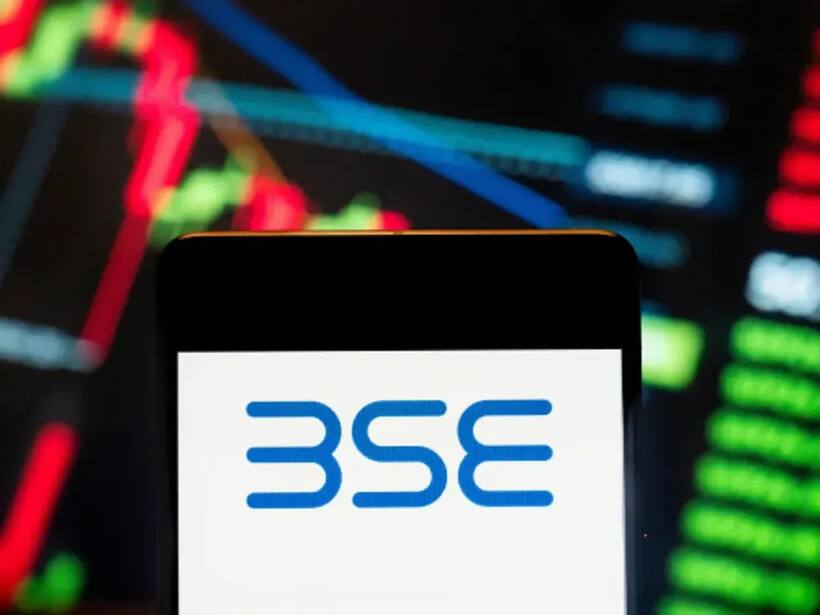 https://stocktwits.com/news articles/markets/equity/bse shares fall on expiry rule shift analyst sees 20 percent downside/chlrMMsRRcF
