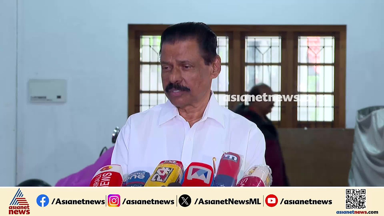 'കാലാവസ്ഥ നിരീക്ഷണകേന്ദ്രം നൽകിയ അറിയിപ്പ് പോലും പരിശോധിക്കാൻ മുഖ്യമന്ത്രിക്കായിട്ടില്ല'