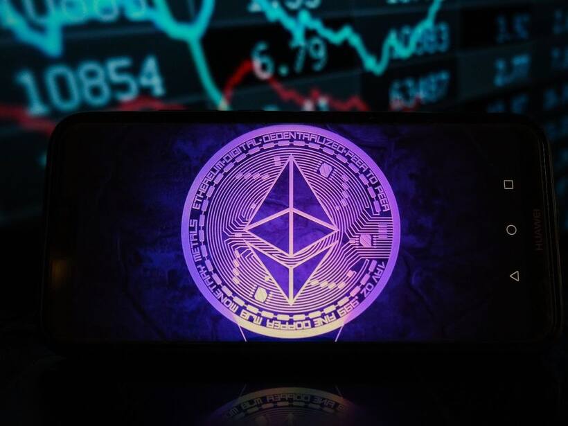 https://stocktwits.com/news articles/markets/cryptocurrency/react network dextrade swaps easy/chiwaBIRbnz