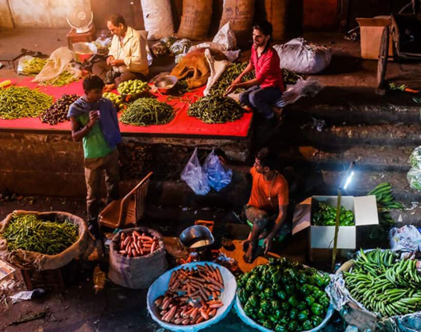 WPI Inflation in negative territory again at ( ) 0.85% in March