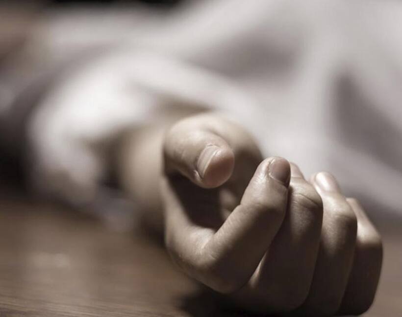 Teenager returns home after four days to find mother dead