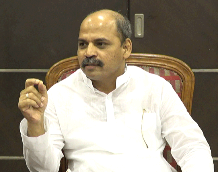 Congress Leader Dr Sharanaprakash Patil Slams BJP Government grg