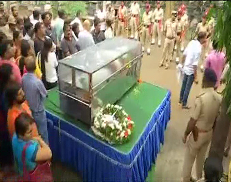 gauri lankesh cremation