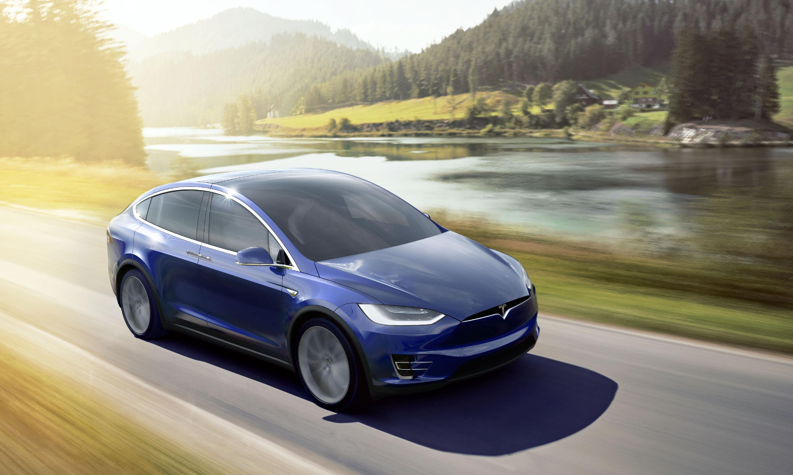 Tesla recalls 9,100 Model X SUVs due to roof trim issue