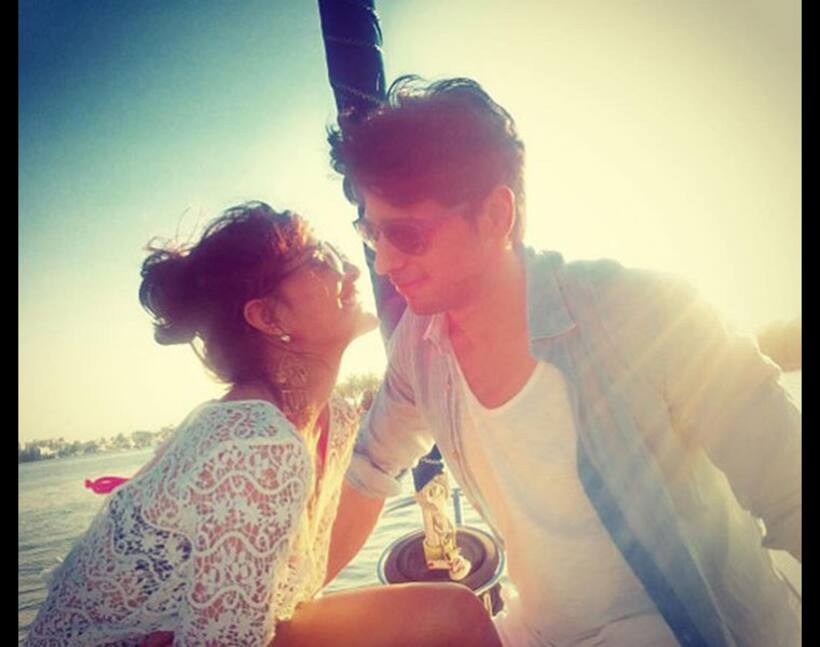 Sidharth, Jacqueline makes us go green with jealousy!