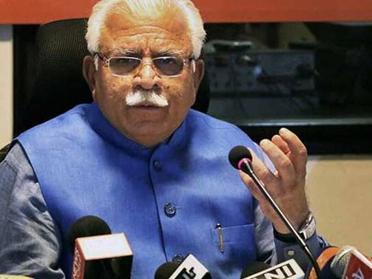 ONE MAN  DIE BY MANOHAR LAL KHATTAR CAR