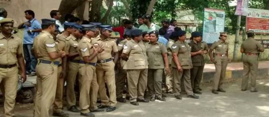 Heavy protection in chennai secretariat