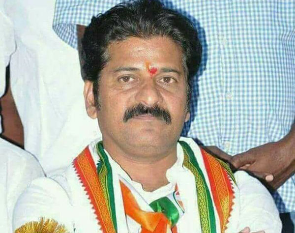 Tpcc chief Revanth Reddy meets D.Srinivas