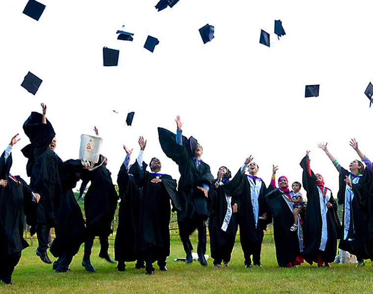 Stanford elderly woman  receives MA Convocation certificate after 83 years of study ckm