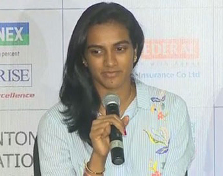 p.v sindhu dont want to speak on coach issue