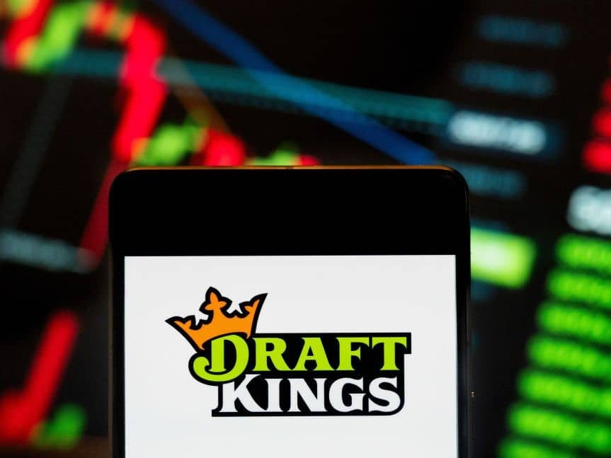 DraftKings Stock Slips Over Tighter Regulatory Scrutiny, Reported Lawsuit: Retail’s Bearish