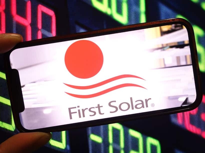 First Solar Stock Slips Pre Market As Analyst Cuts Price Target Amid Clean Energy Uncertainty, But Retail Bullish On China Tariff Gains