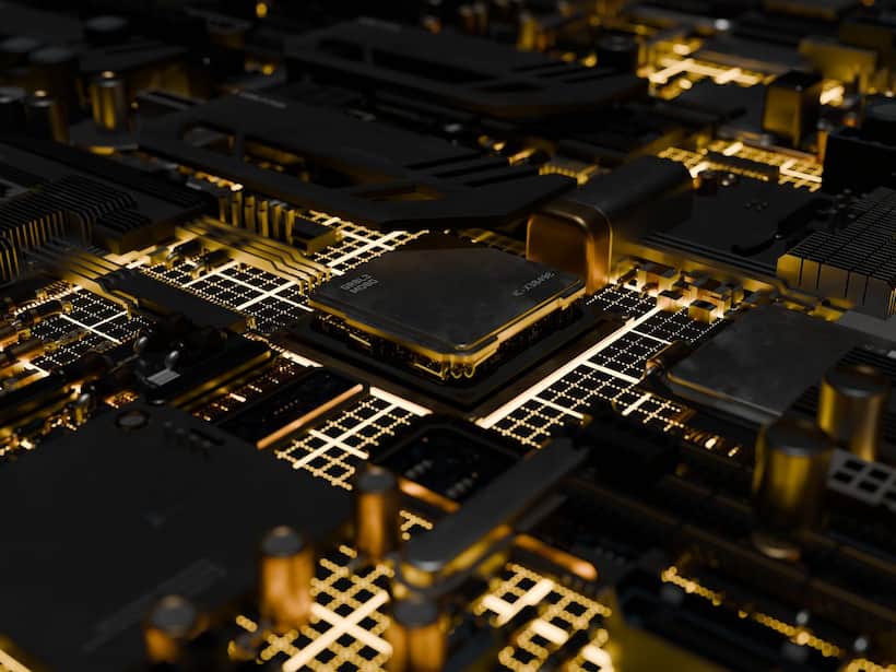 MicroAlgo Shares Swing On Launching Quantum Computing Technology, Regaining Compliance: Retail Sentiment Surges