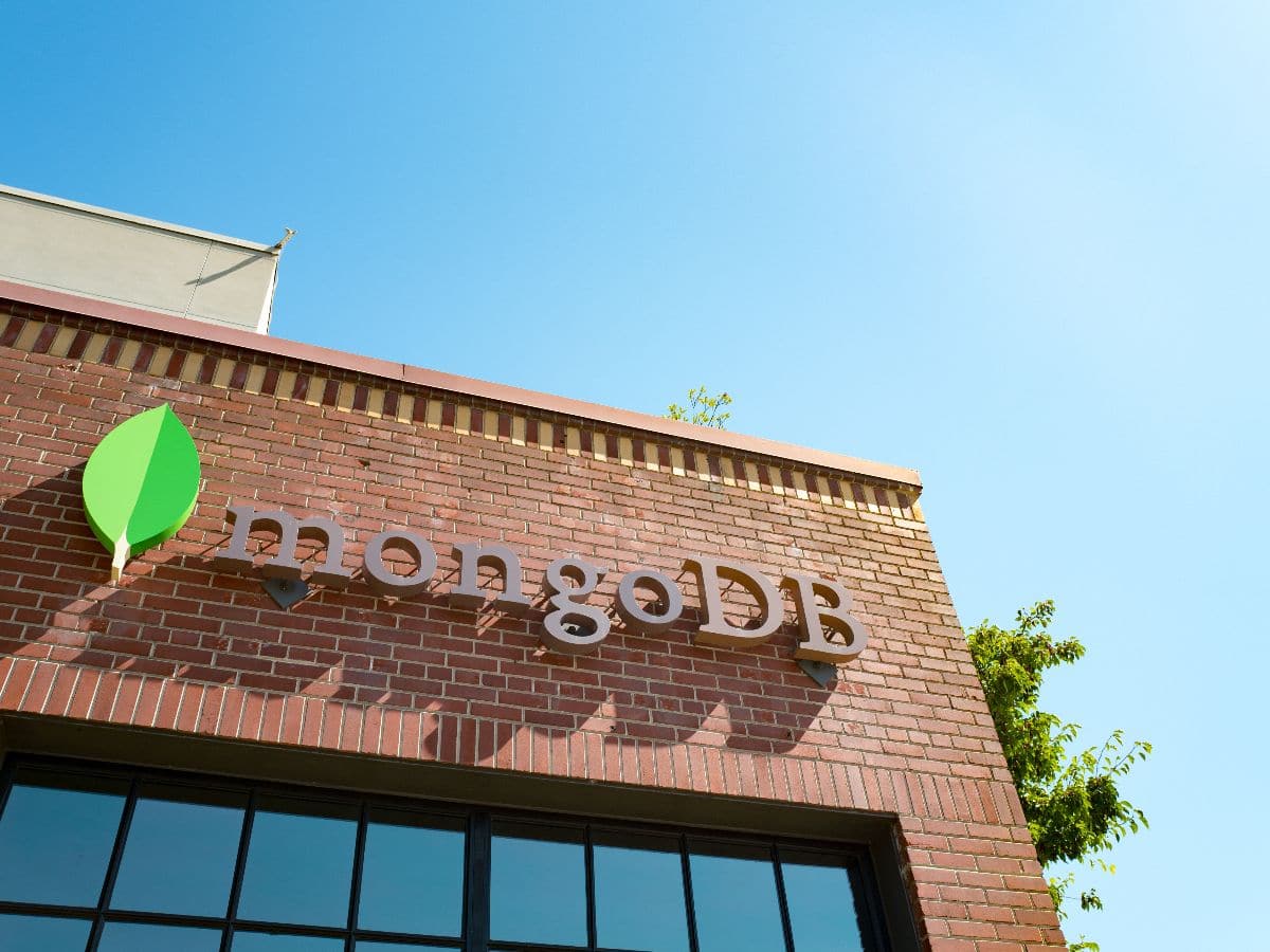 MongoDB Stock Slips Pre-Market Despite Q3 Earnings Beat On CFO’s Exit: Retail Holds On