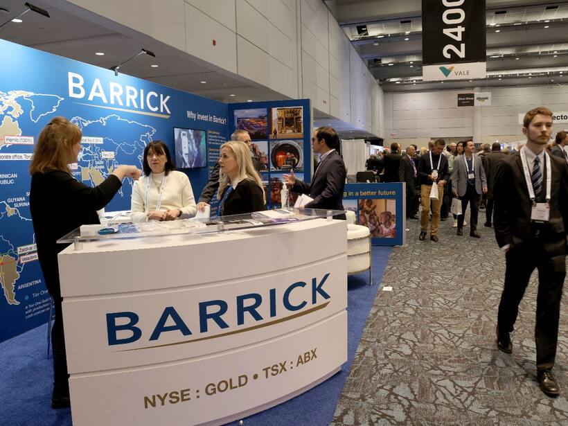 Barrick Gold Stock Slips As Miner Warns Freezing Mali Operations Over Shipment Curbs: Retail Stays Resilient