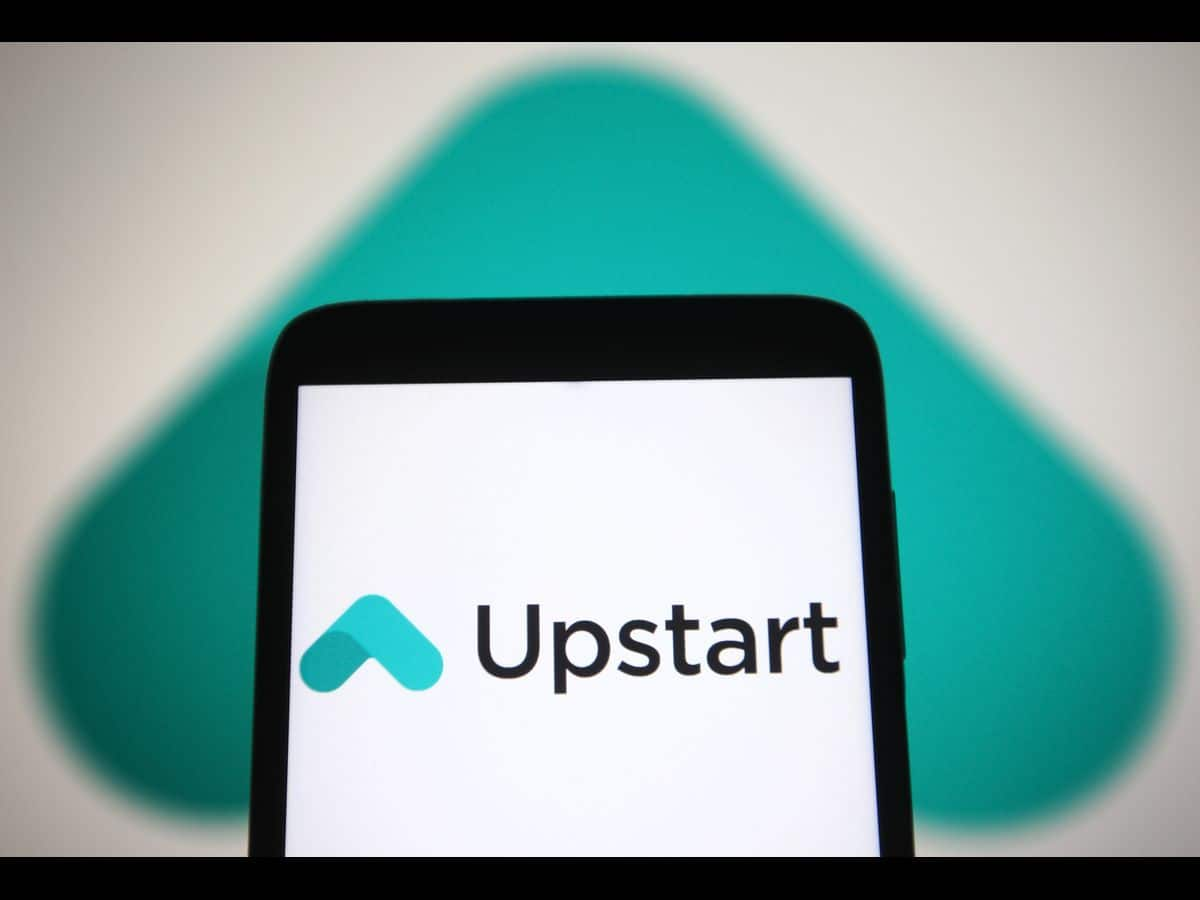 Upstart Holdings Stock Surges After Needham Upgrade: Retail Sentiment Soars