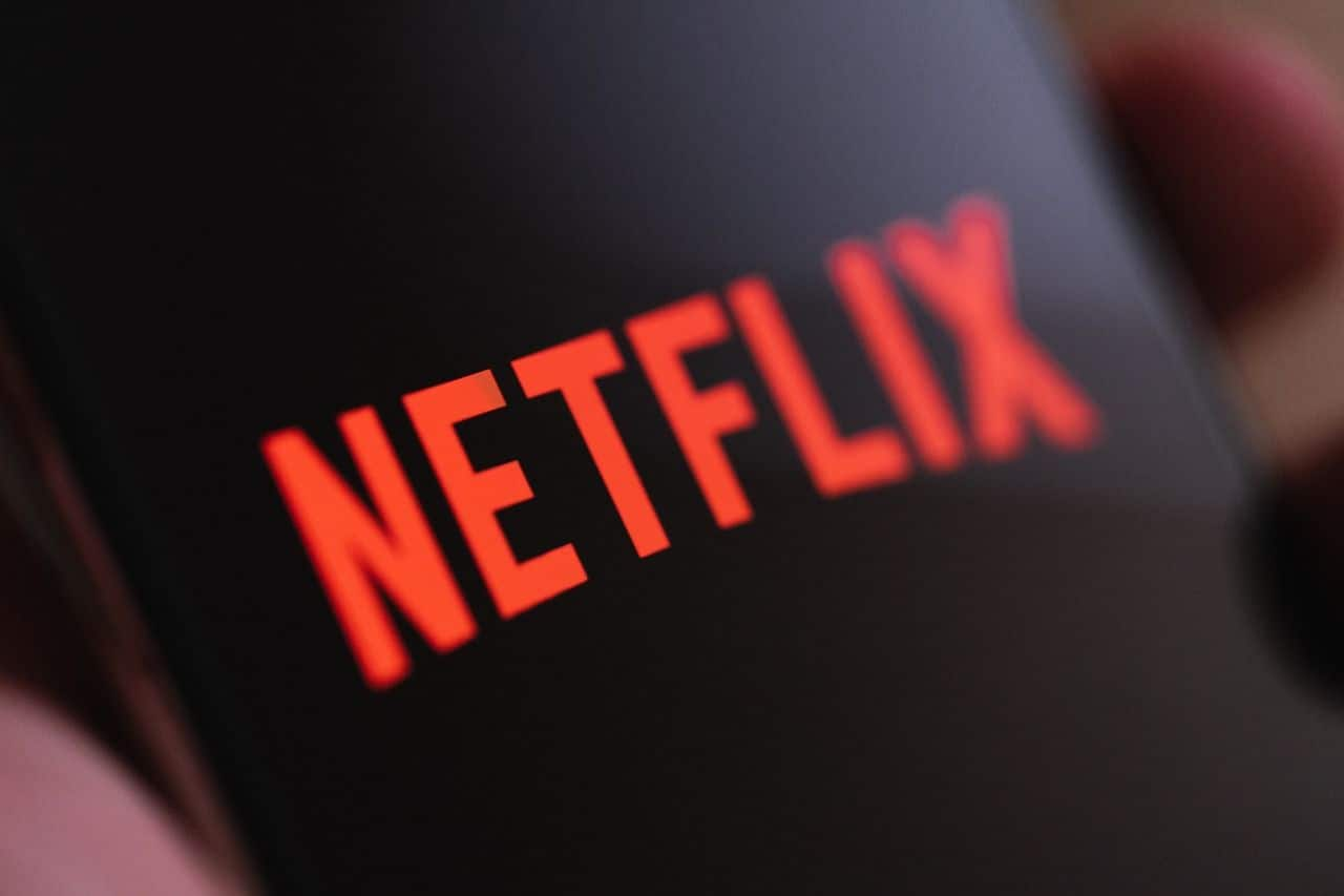 Netflix Stock Stumbles Pre-Market After Tyson Vs. Paul Fight Streaming Fiasco: Retail Is Divided